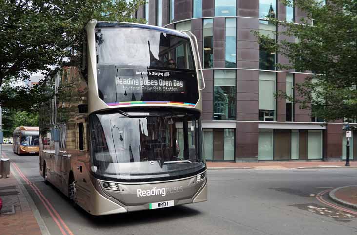 Reading Buses Alexander Dennis Enviro400EV 1
